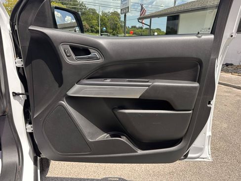 Used 2022 Chevrolet Colorado LT w/ Fleet Safety Package RWD image 30