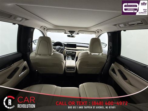 Used 2023 INFINITI QX60 Sensory w/ Cargo Package image 16