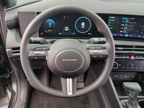 Certified 2026 Hyundai Santa Cruz SEL image 13