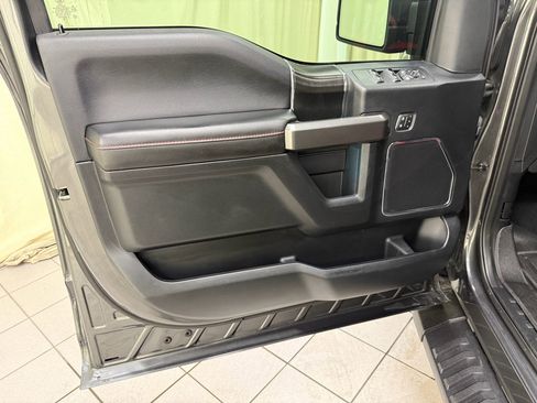 Used 2019 Ford F150 Lariat w/ Equipment Group 502A Luxury AWD/4WD image 32