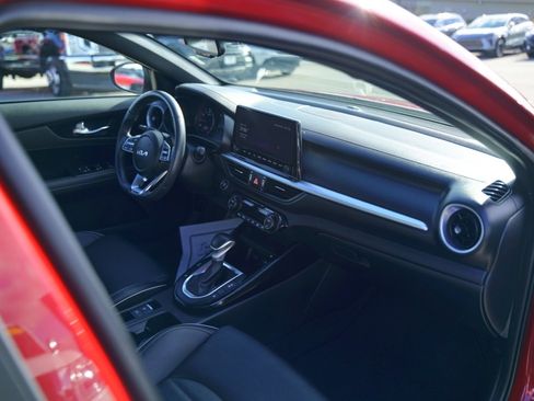 Used 2024 Kia Forte GT-Line w/ GT-Line Premium Package image 27