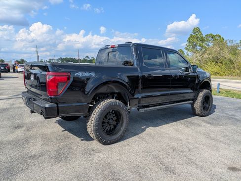 Used 2026 Ford F150 XLT w/ Equipment Group 302A MID AWD/4WD image 4