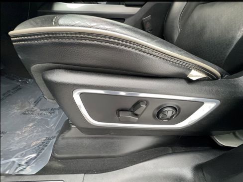 Used 2021 RAM 1500 Laramie w/ Sport Appearance Package AWD/4WD image 21