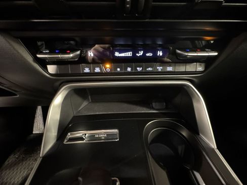 Used 2025 MAZDA CX-90 3.3 Turbo w/ Select Package image 25