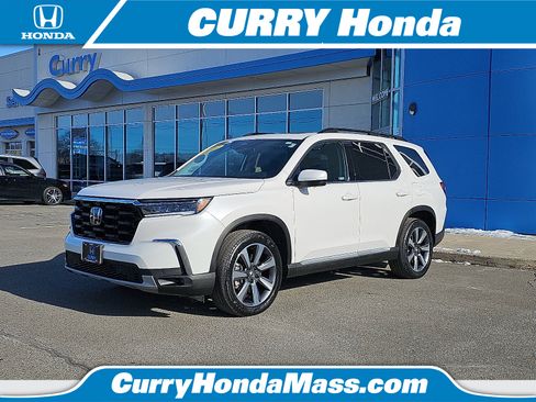 Used 2023 Honda Pilot Elite image 1