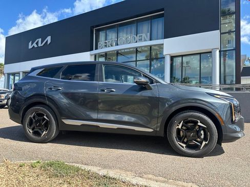 New 2026 Kia Sportage EX FWD image 4