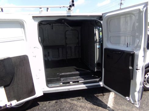 Used 2018 Ford Transit 150 130 Low Roof RWD image 12