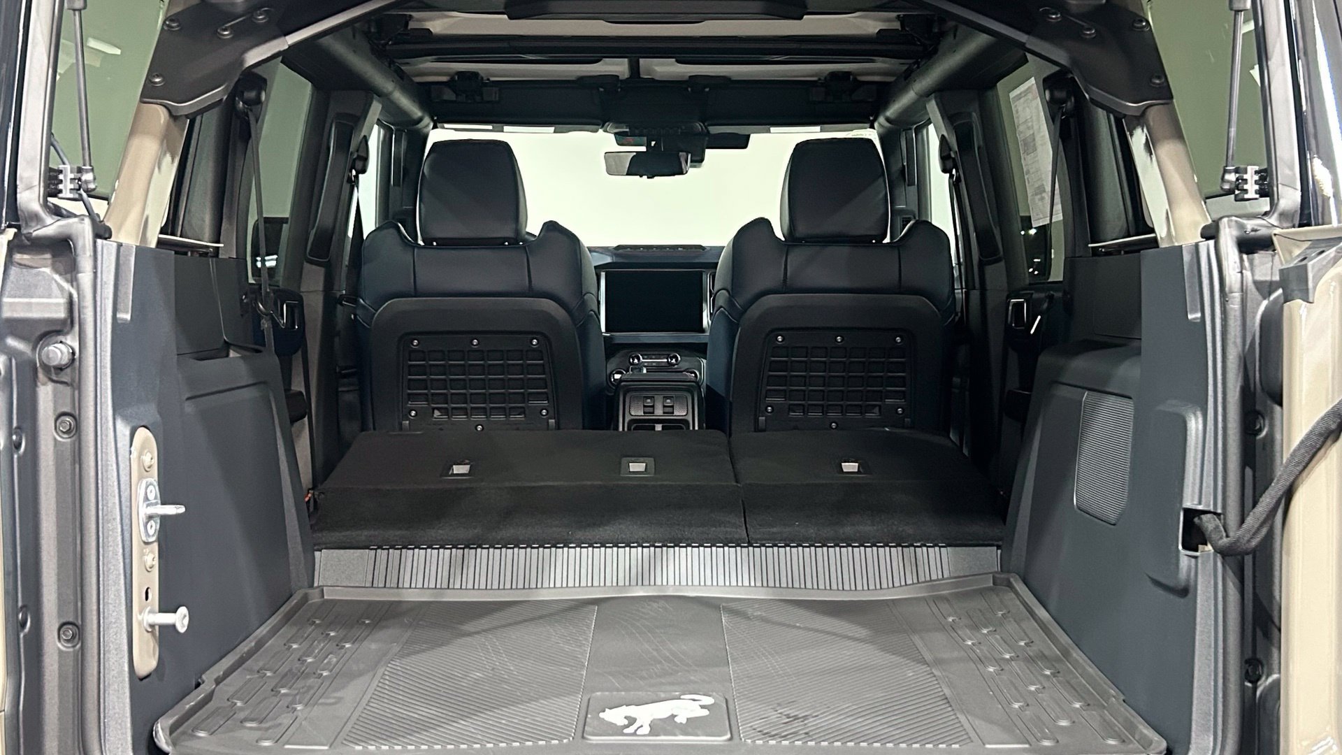 New 2026 Ford Bronco Raptor w/ Interior Carbon Fiber Pack AWD/4WD image 43