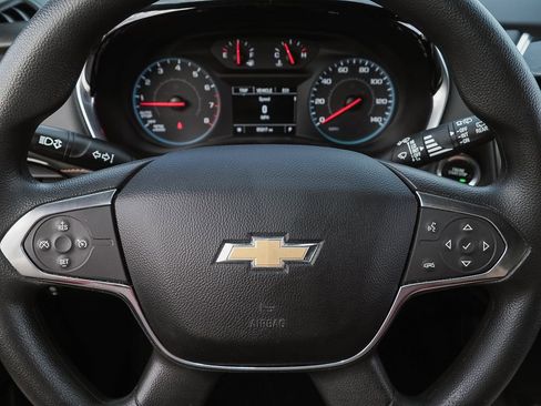 Used 2019 Chevrolet Traverse LS image 33