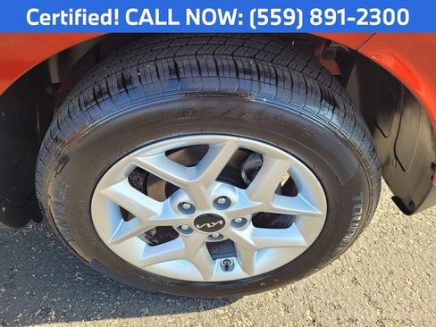 Certified 2025 Kia Soul LX w/ LX Technology Package FWD image 24
