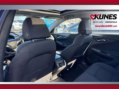 Used 2023 Chevrolet Malibu LT image 30