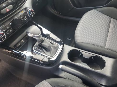 Used 2025 Kia Soul S FWD image 20