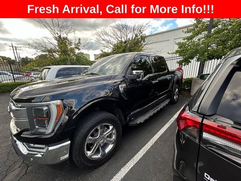 Used 2021 Ford F150 Lariat w/ Equipment Group 502A High AWD/4WD image 3