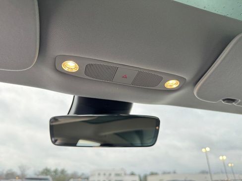 Used 2018 Tesla Model 3 Long Range image 22