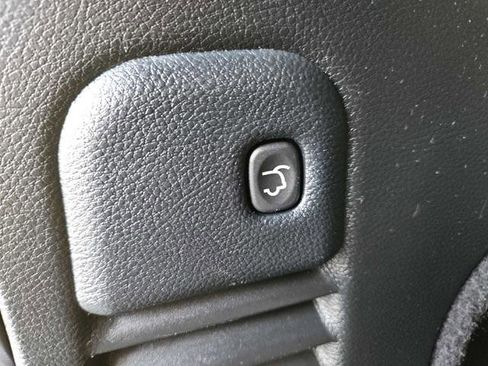 Used 2020 Jeep Grand Cherokee Laredo image 29