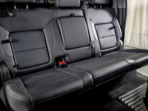 Used 2024 Chevrolet Silverado 3500 LTZ w/ LTZ Plus Package image 32