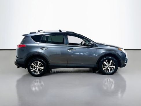 Used 2016 Toyota RAV4 XLE FWD image 8