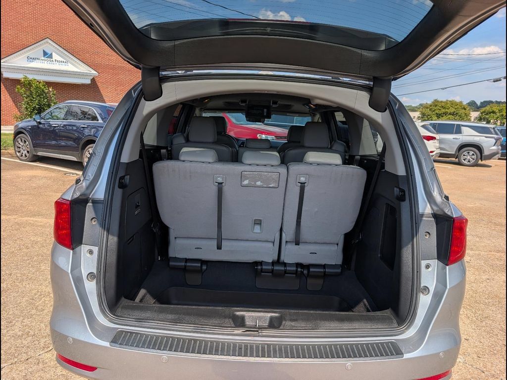 Used 2018 Honda Odyssey Touring image 21