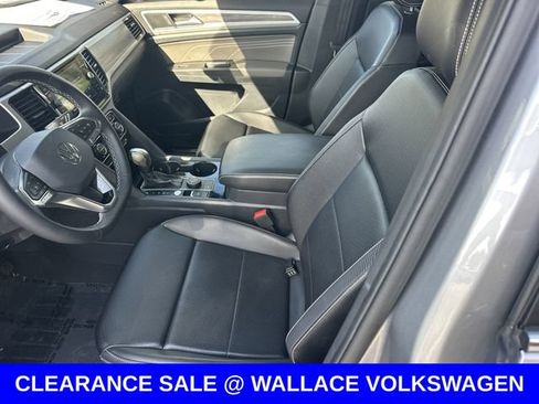 Certified 2022 Volkswagen Atlas Cross Sport SE AWD/4WD image 18