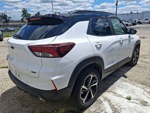 Certified 2022 Chevrolet TrailBlazer RS w/ Technology Package AWD/4WD image 6