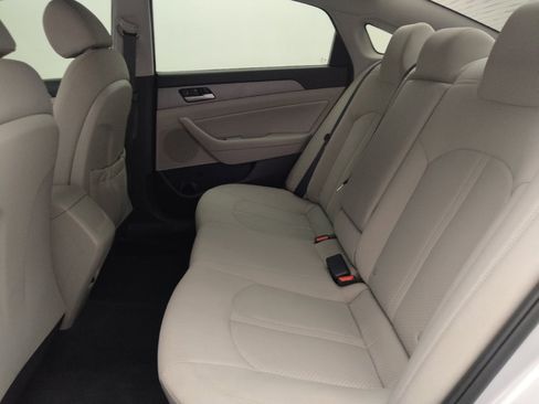 Used 2018 Hyundai Sonata SEL FWD image 18