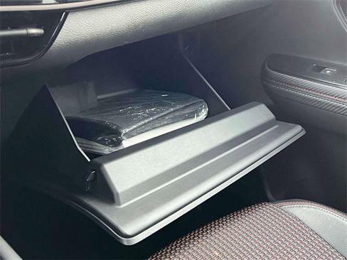 Used 2025 Nissan Kicks SR w/ SR Premium Package image 26