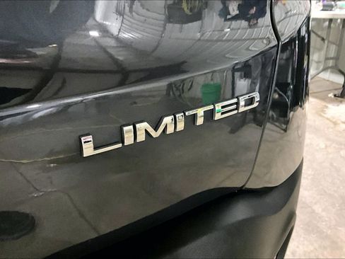 Used 2023 Jeep Renegade Limited AWD/4WD image 25