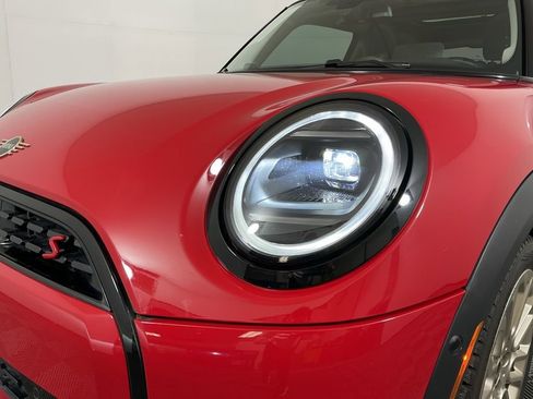 Certified 2025 MINI Cooper S image 9