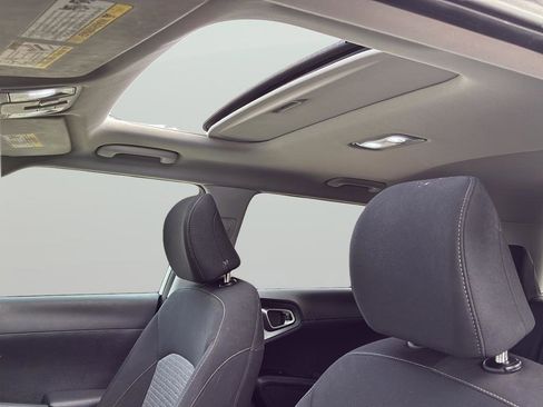 Used 2021 Kia Soul EX image 15