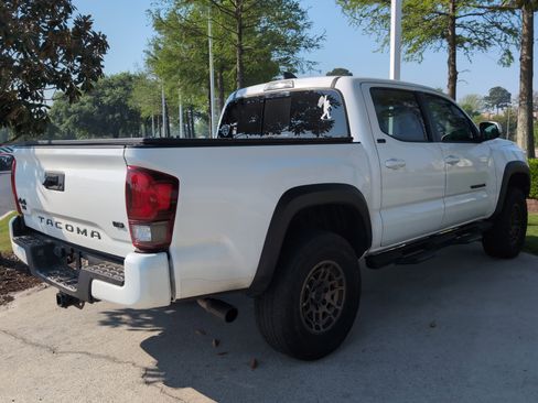 Certified 2023 Toyota Tacoma 4x4 Double Cab w/ Trail Edition image 10