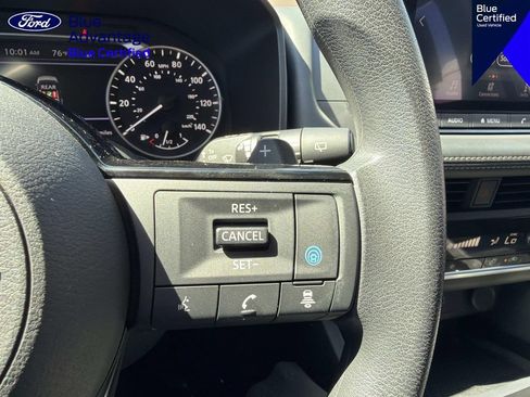 Used 2023 Nissan Rogue SV FWD image 22