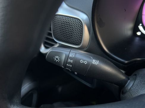 Used 2025 Kia Soul LX w/ LX Technology Package image 14