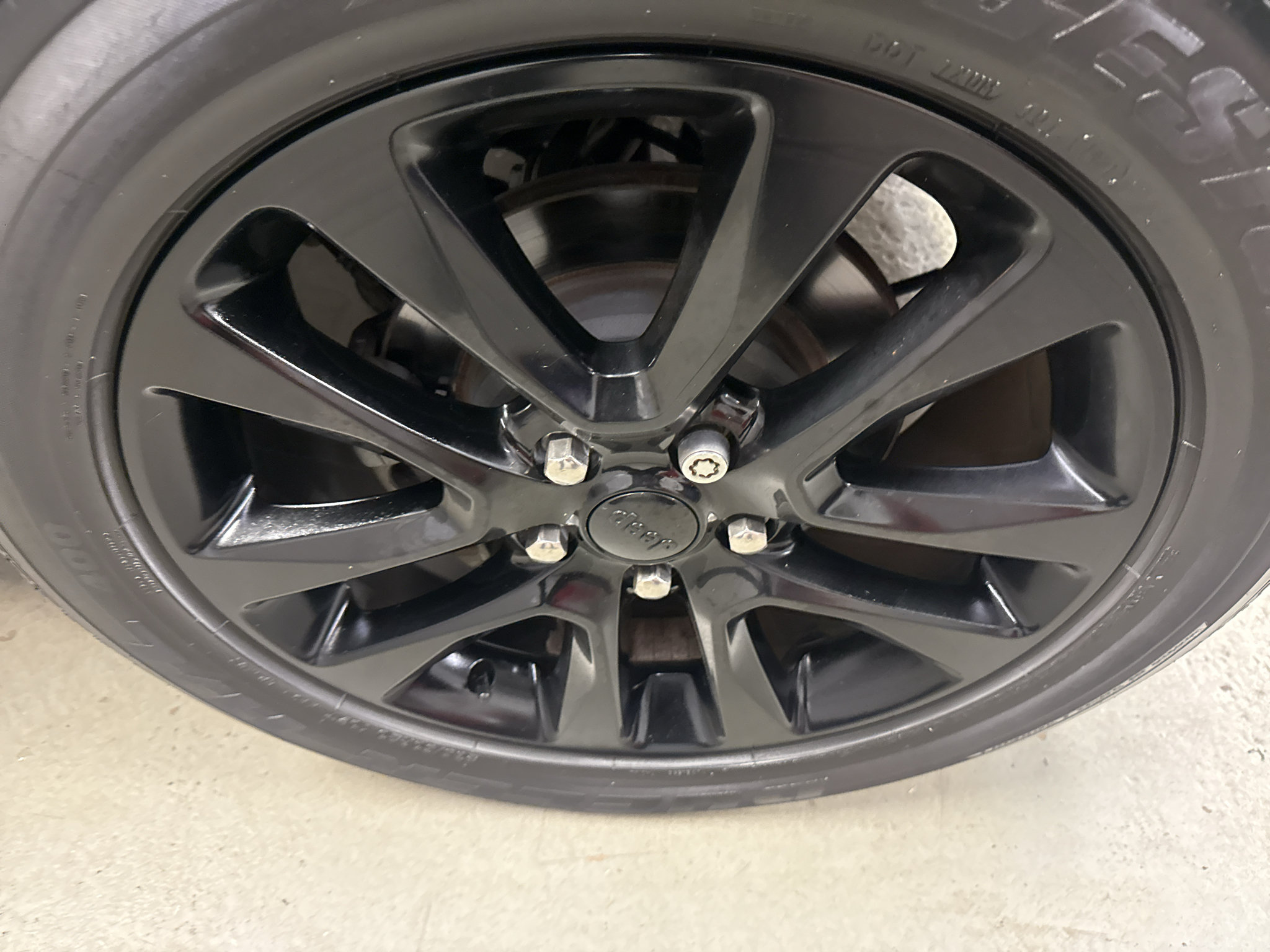 Used 2019 Jeep Grand Cherokee Altitude RWD image 33
