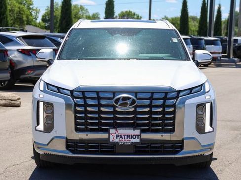 Used 2024 Hyundai Palisade Calligraphy AWD/4WD image 2