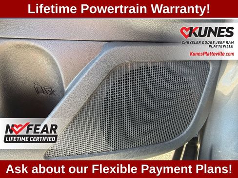 Used 2025 Nissan Altima 2.5 SR FWD image 35
