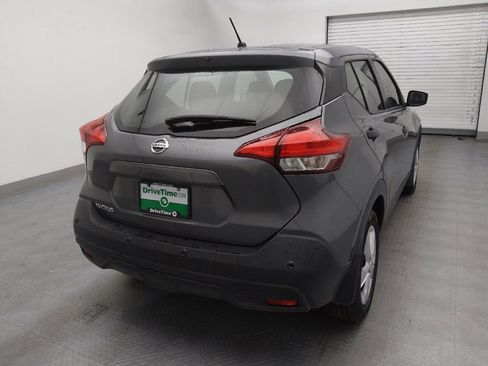 Used 2020 Nissan Kicks S image 7