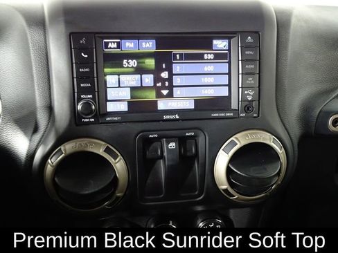 Used 2017 Jeep Wrangler 75th Anniversary image 23