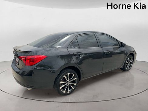 Used 2018 Toyota Corolla SE w/ Carpet Mat Package (TMS) FWD image 4