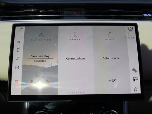 Used 2023 Land Rover Range Rover SE image 21