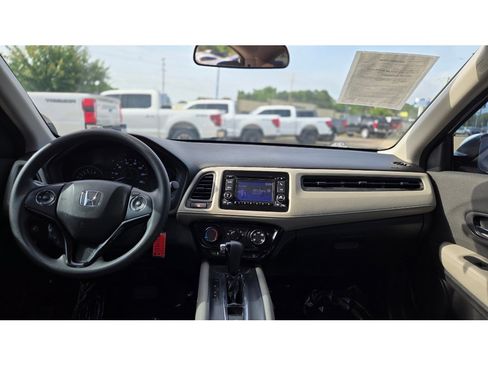 Used 2022 Honda HR-V LX image 15