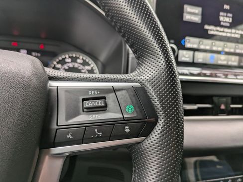 Used 2024 Mitsubishi Outlander SE image 26