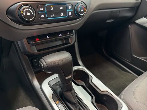 Used 2015 Chevrolet Colorado LT w/ LT Convenience Package image 23