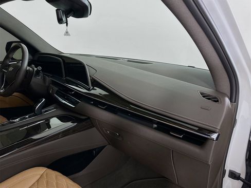 Used 2024 Cadillac Escalade Sport w/ Touring Package image 33