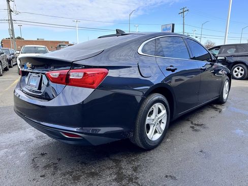 Used 2022 Chevrolet Malibu LS image 11