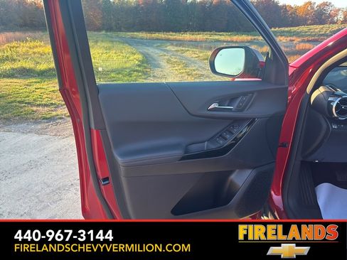 New 2026 Chevrolet Equinox LT image 13