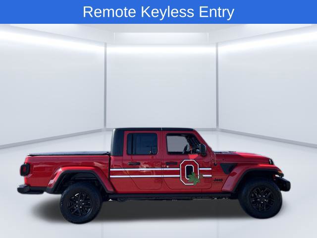 Used 2023 Jeep Gladiator Sport AWD/4WD image 16