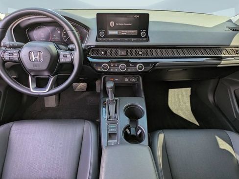 Used 2024 Honda Civic EX-L image 16