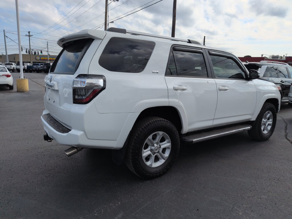 Certified 2022 Toyota 4Runner SR5 Premium w/ Moonroof Package AWD/4WD image 5