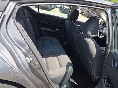 Certified 2023 Nissan Altima 2.5 SV FWD image 12