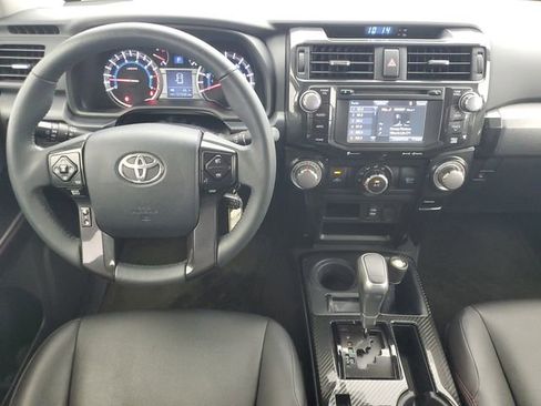 Used 2018 Toyota 4Runner TRD Off-Road Premium AWD/4WD image 15